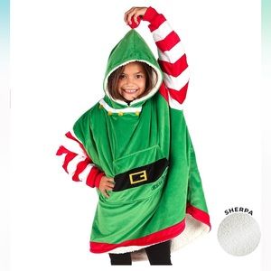 THE COMFY | kids Original Oversized Christmas Elf Sherpa Blanket Sweatshirt